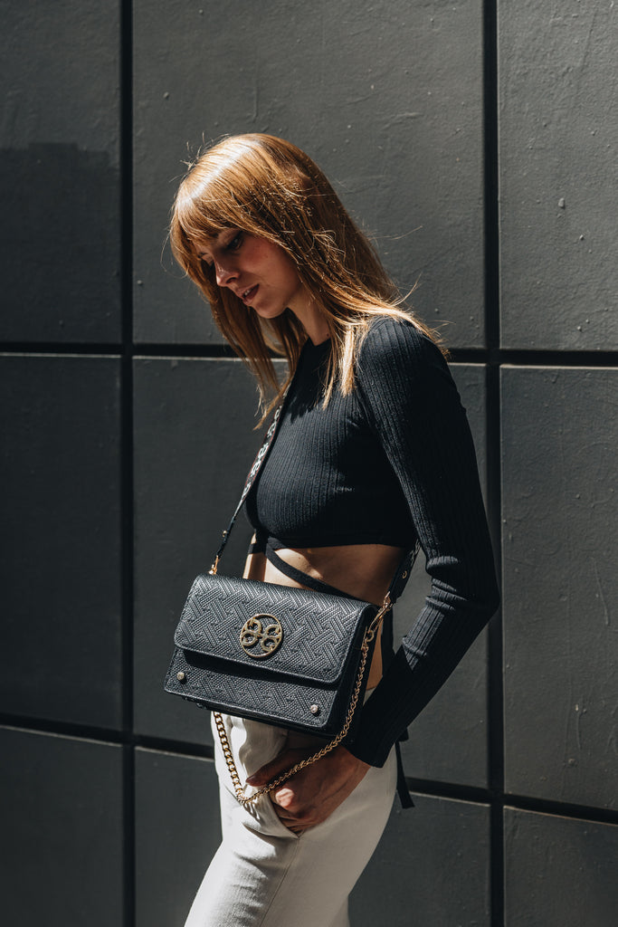 Δερμάτινη τσάντα ώμου lizzy -μαύρο - Bonendis